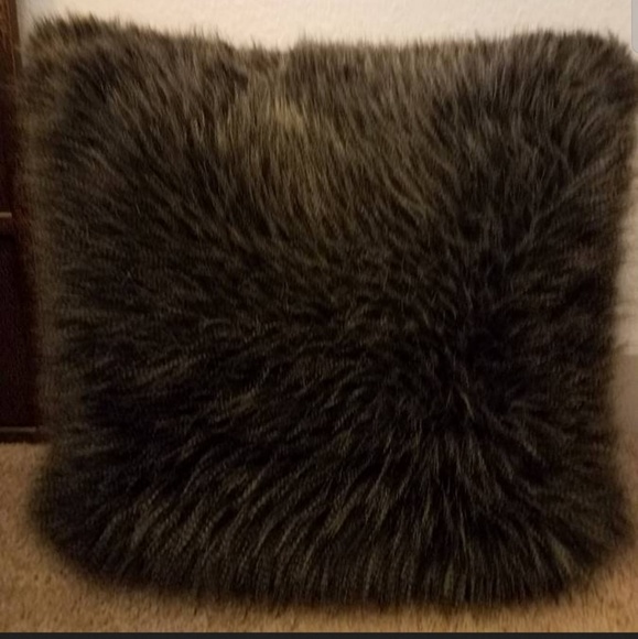 Arabella Accents Ostrich Feather Pillow 59 High End With Tags